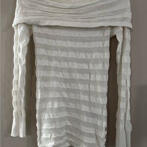 Guess off the shoulder Cream Knit Sweater